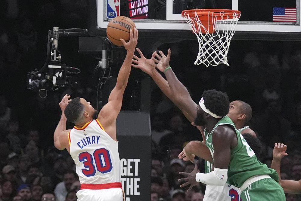 平比赛中崭 平比赛中崭