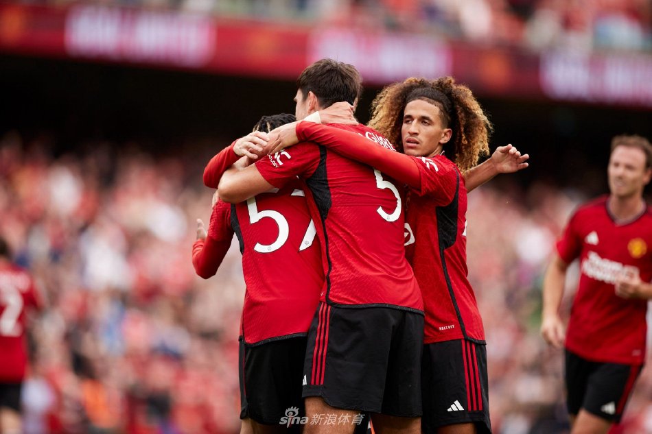 围内吸引了 围内吸引了